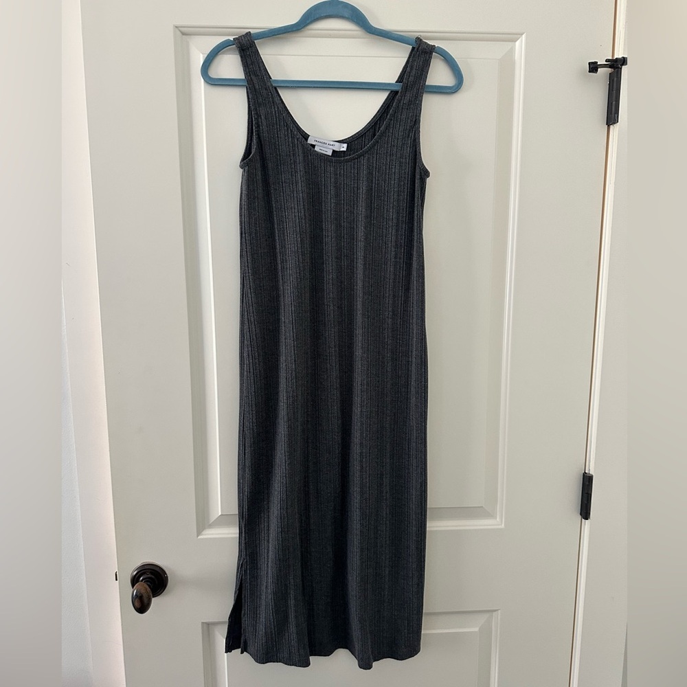 France’s Hart Dress